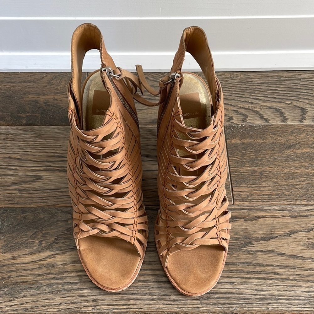 Dolce Vita Amina block heel peep toe sandal camel/tan​​​​​​​​​​​ - Picture 4 of 12